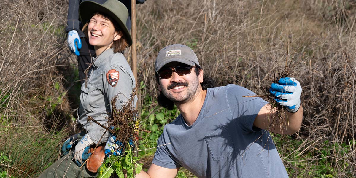 Volunteers at Tennessee Valley.
