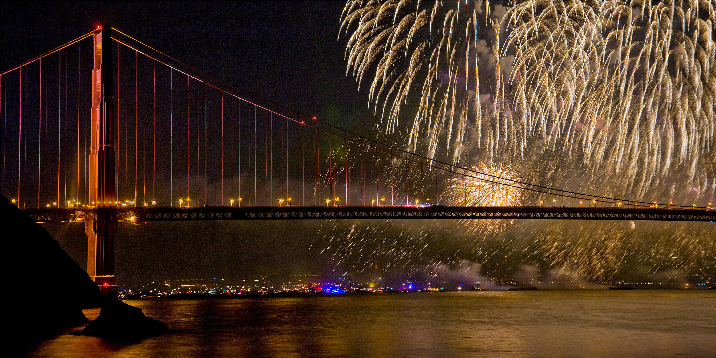 Fireworks over the Golden Gate Bridge Fireworks over the Golden Gate Bridge