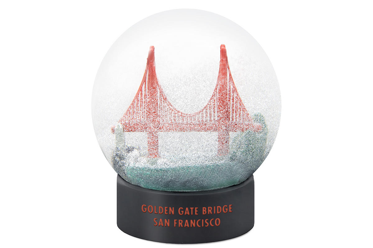 Golden Gate Bridge fog globe.