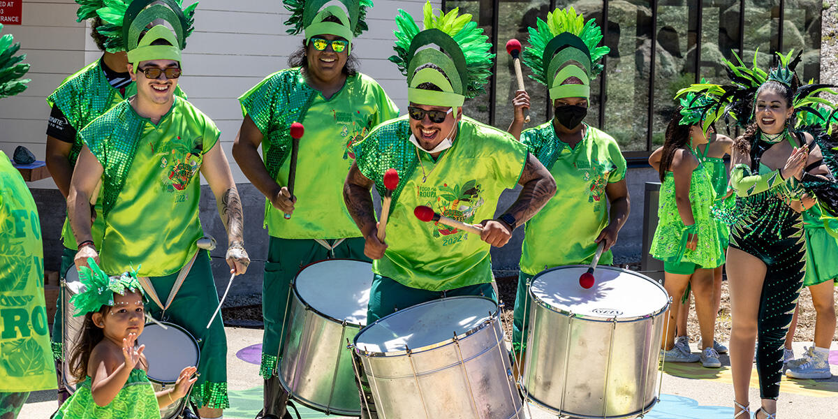 Fogo na Roupa performing at Presidio Tunnel Tops Opening Day