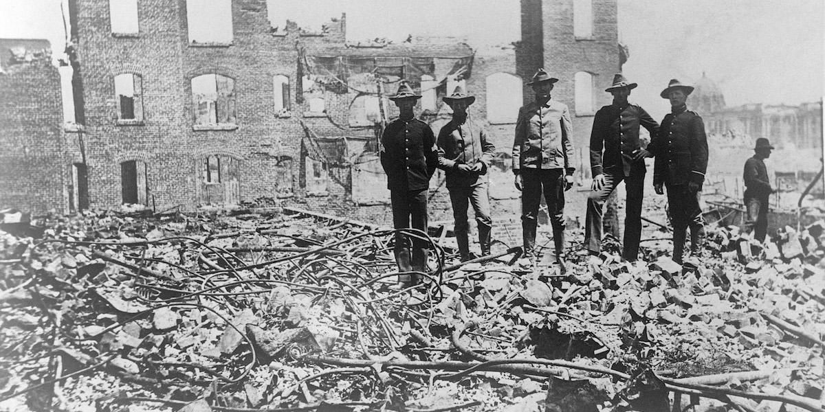 Soldiers in San Francisco after the 1906 earthquake 