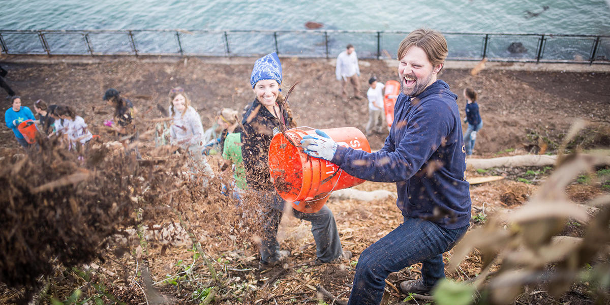 volunteer; Earth Day