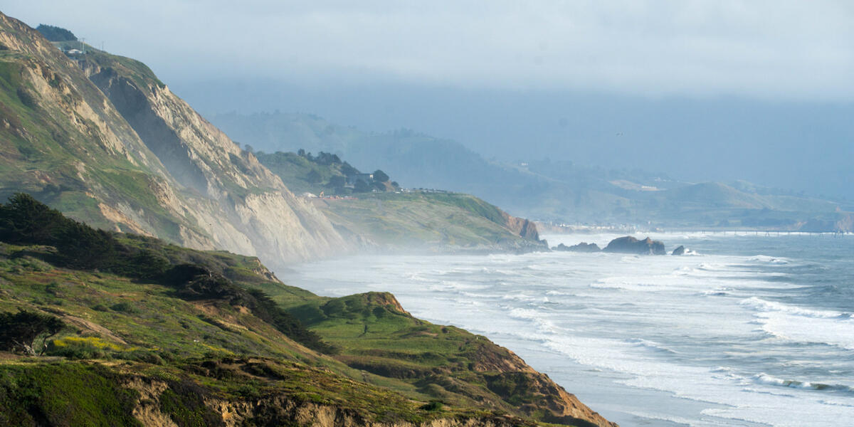 Fort Funston cliffs on a misty day