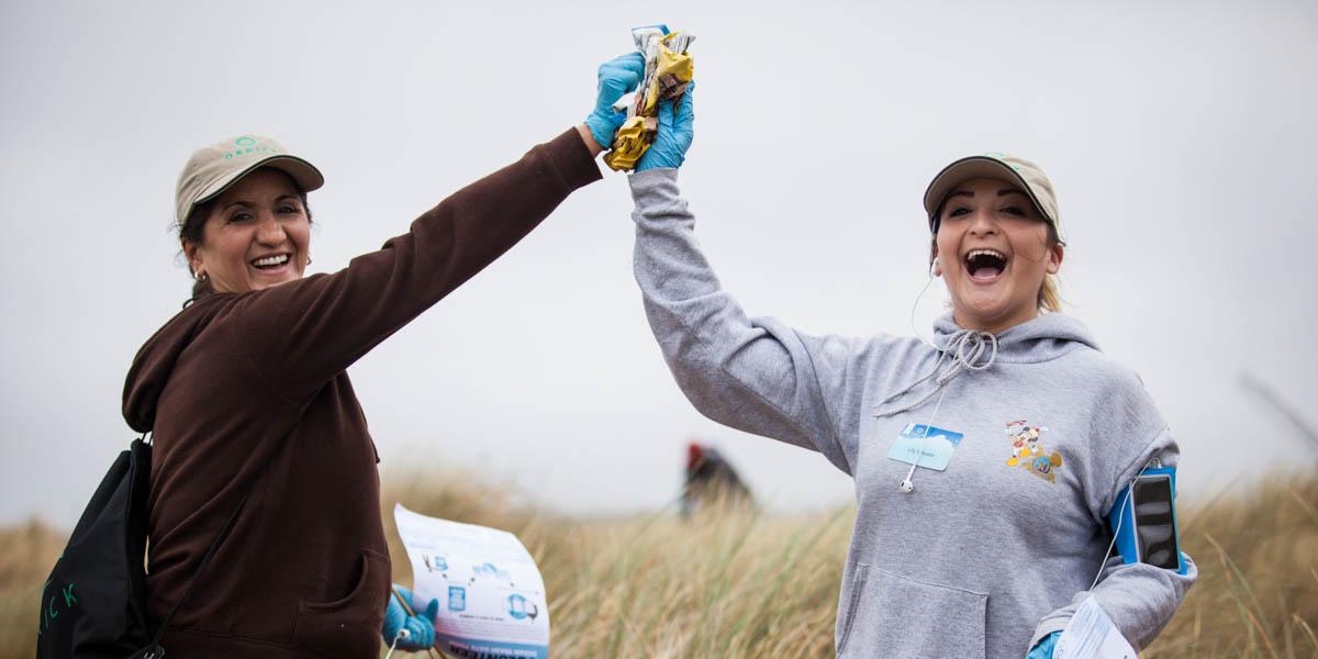 Volunteers at Coast Cleanup Day