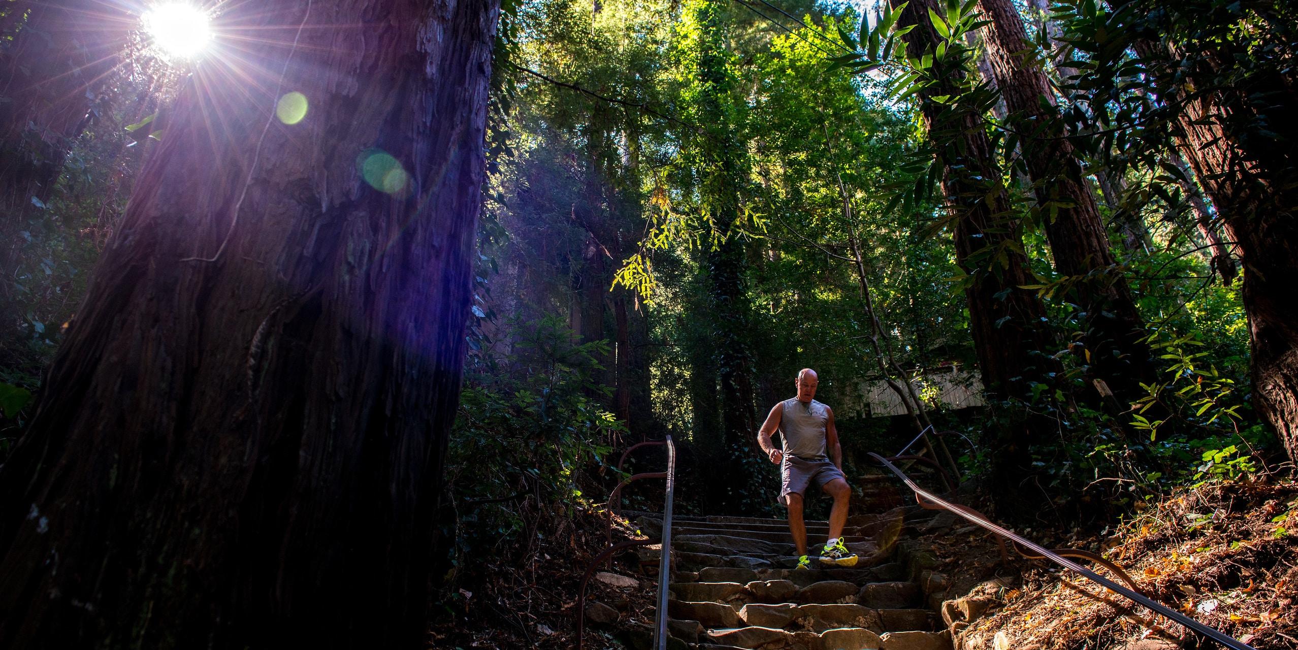 Runner takes on the challenge of the Dipsea Trail