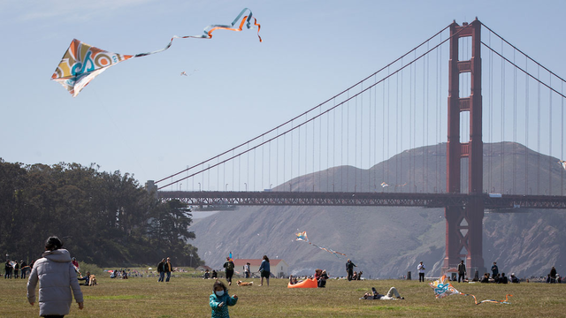 Kite flying at Crissy Field