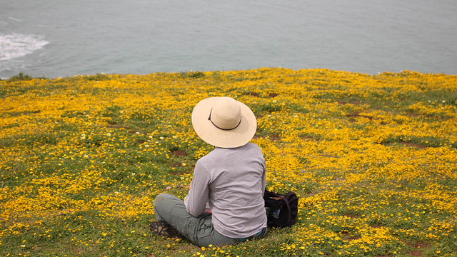 Taking a break at Mori Point.