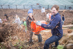 volunteer; Earth Day