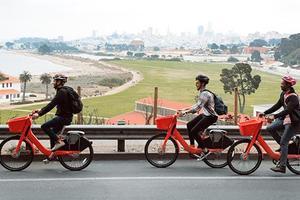 Electric bike share is now available at the Presidio via JUMP Bikes