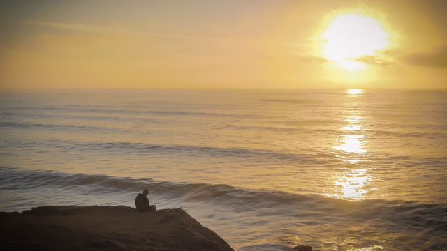 Meditation on the bluffs at Mori Point