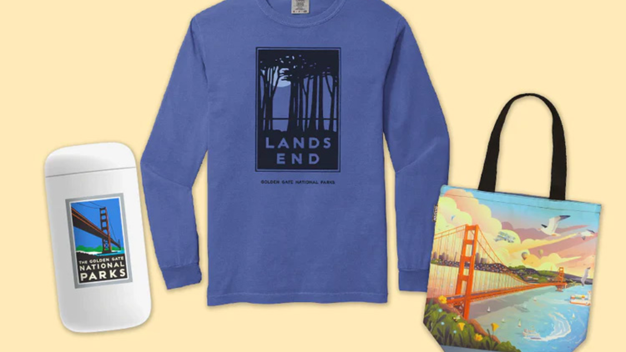 Park gifts including a tote bag, sweatshirt, and mug