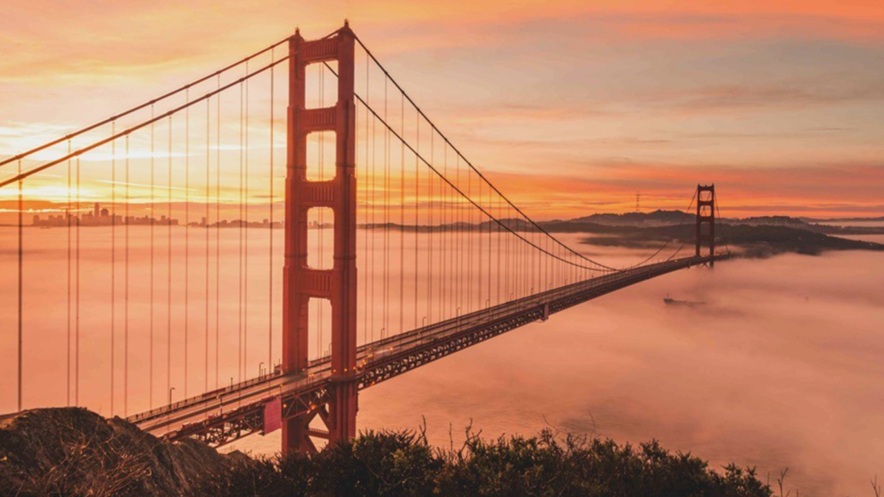 Golden Gate Bridge during sunrise