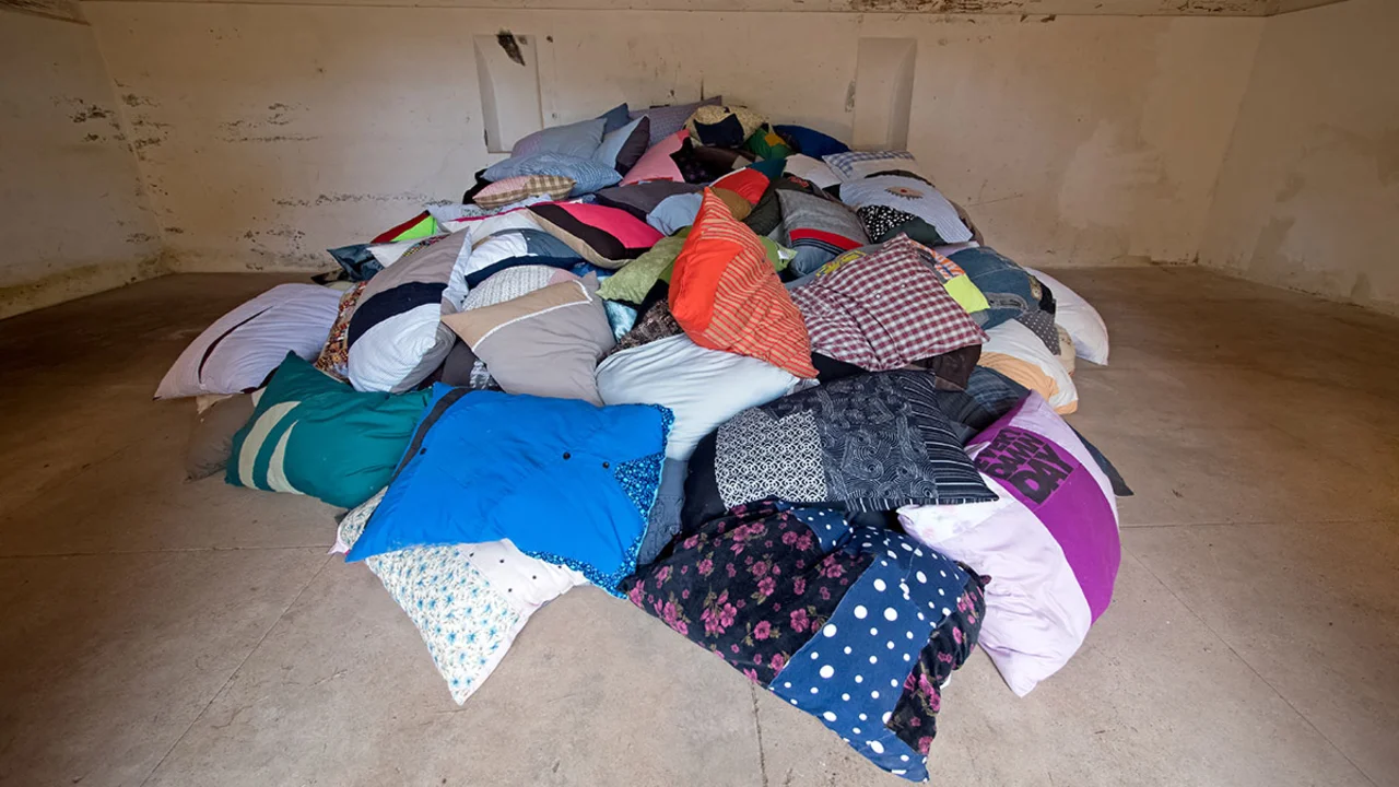 Diaz Lewis, 34,000 Pillows. Photo by Dan Friedman / NPS