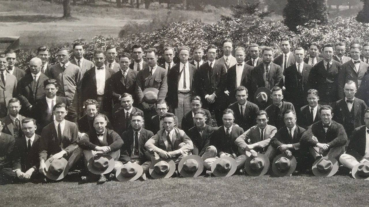 A black and white photo of a group of men. This is the 1923 graduating class of the UC Berkeley College of Engineering.