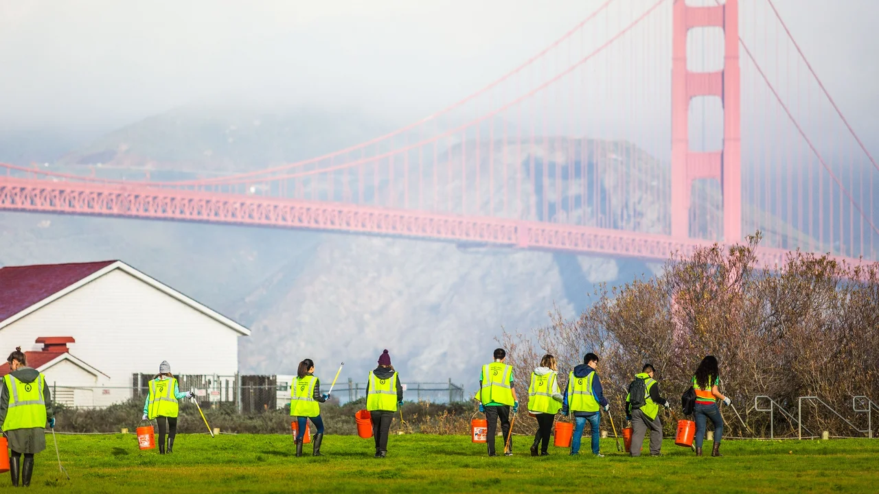 Volunteer; Presidio, MLK