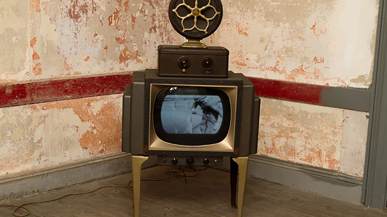 Courtney Lain, 'Sea Vision T.V.'