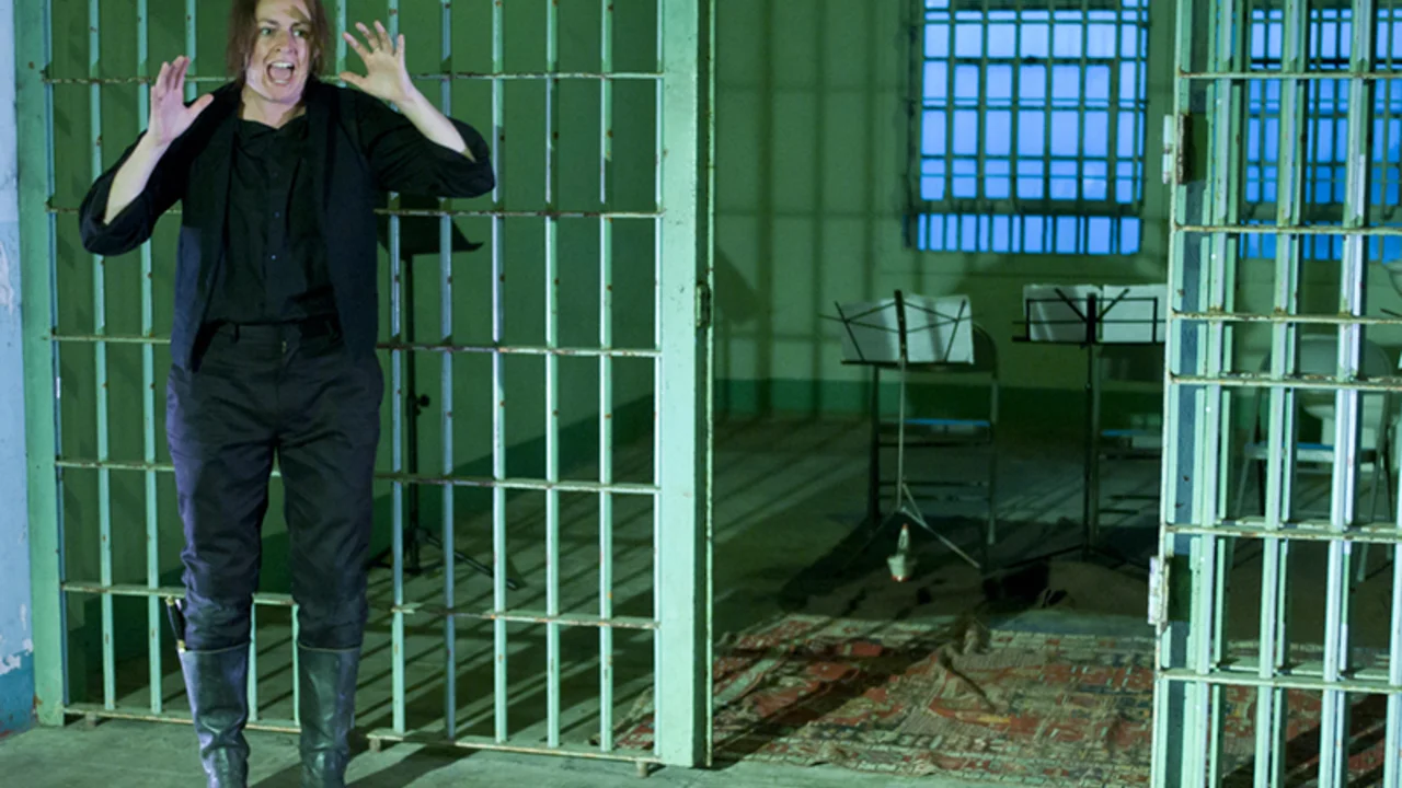 Hamlet on Alcatraz