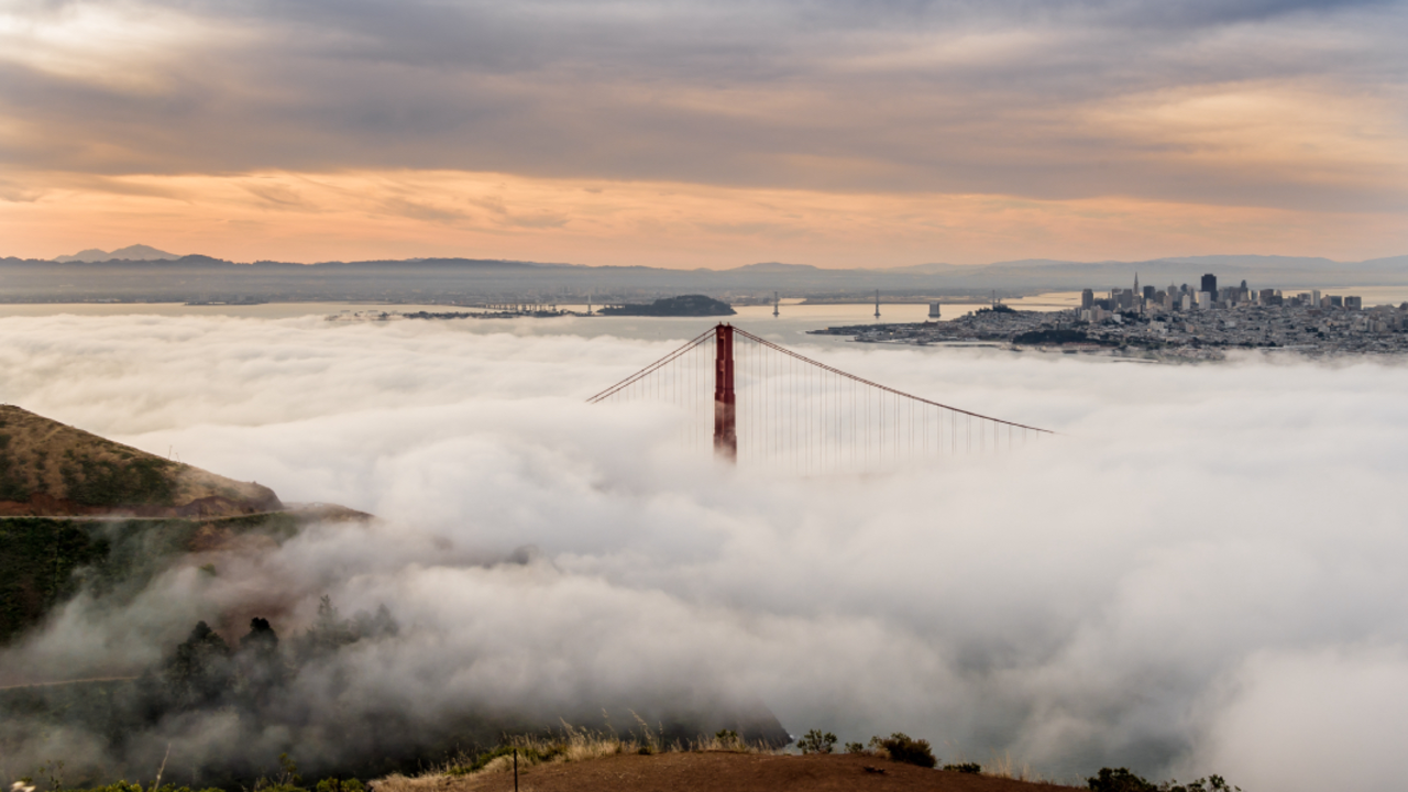 Fog waves over the Golden Gate Bridge