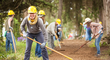 Stewardship Trail Volunteers in Fort Miley